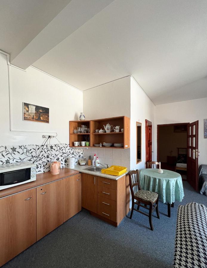 2- Izbovy Apartman Kajka V Penzion Trstená 外观 照片