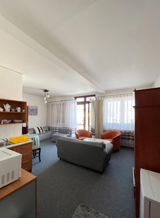 2- Izbovy Apartman Kajka V Penzion Trstená 外观 照片